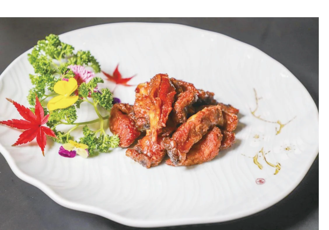 鸠鼎香熏鱼，鸠帮菜代表菜